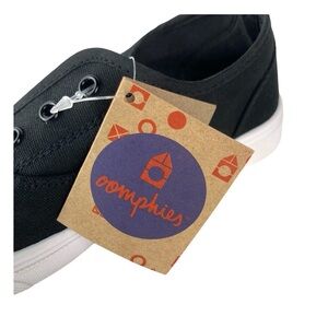 Girls Canvas Shoes Size 12Y Oomphies Robin Black White Canvas Slip On Sneakers